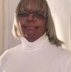 Meet your Posher, Lucy